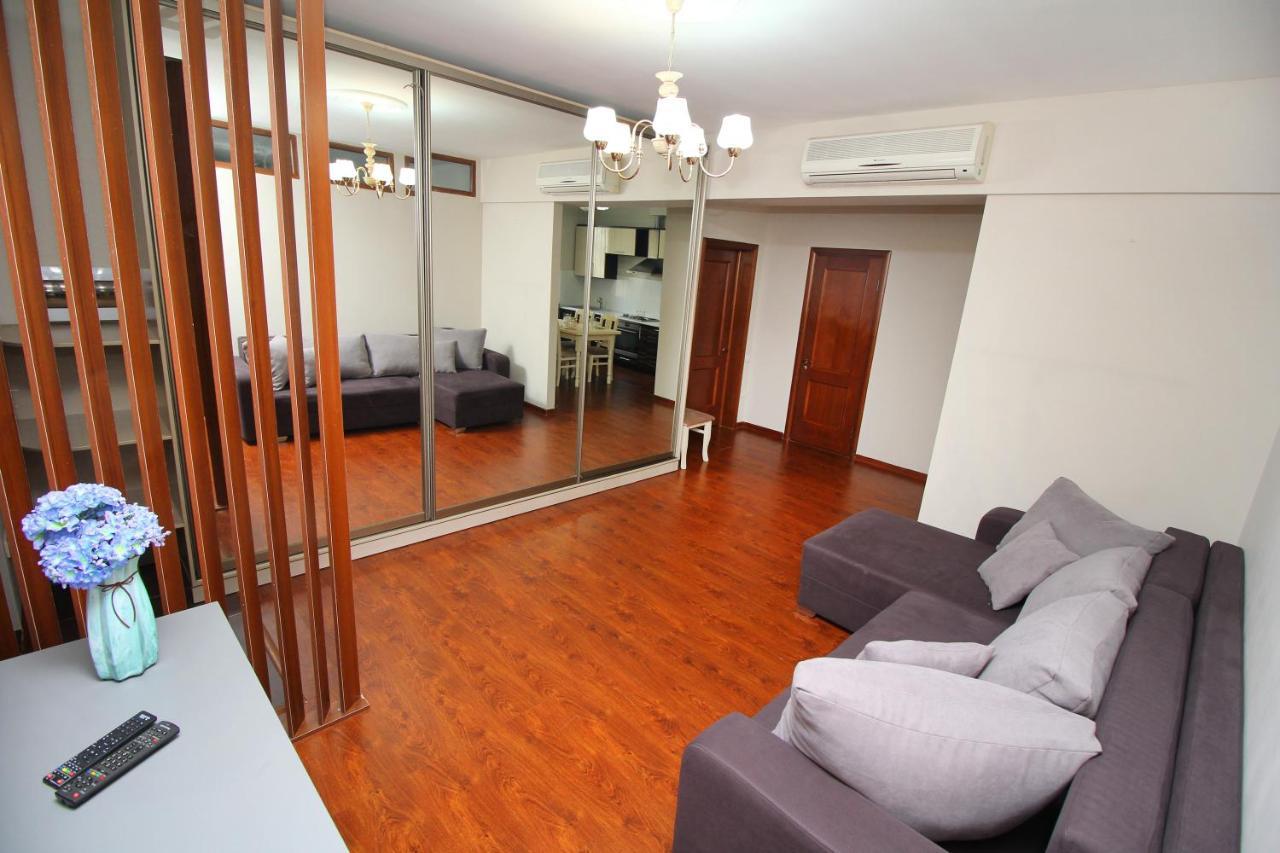 3-комнатная рядом ботаничесикй сад, атакент Apartment
