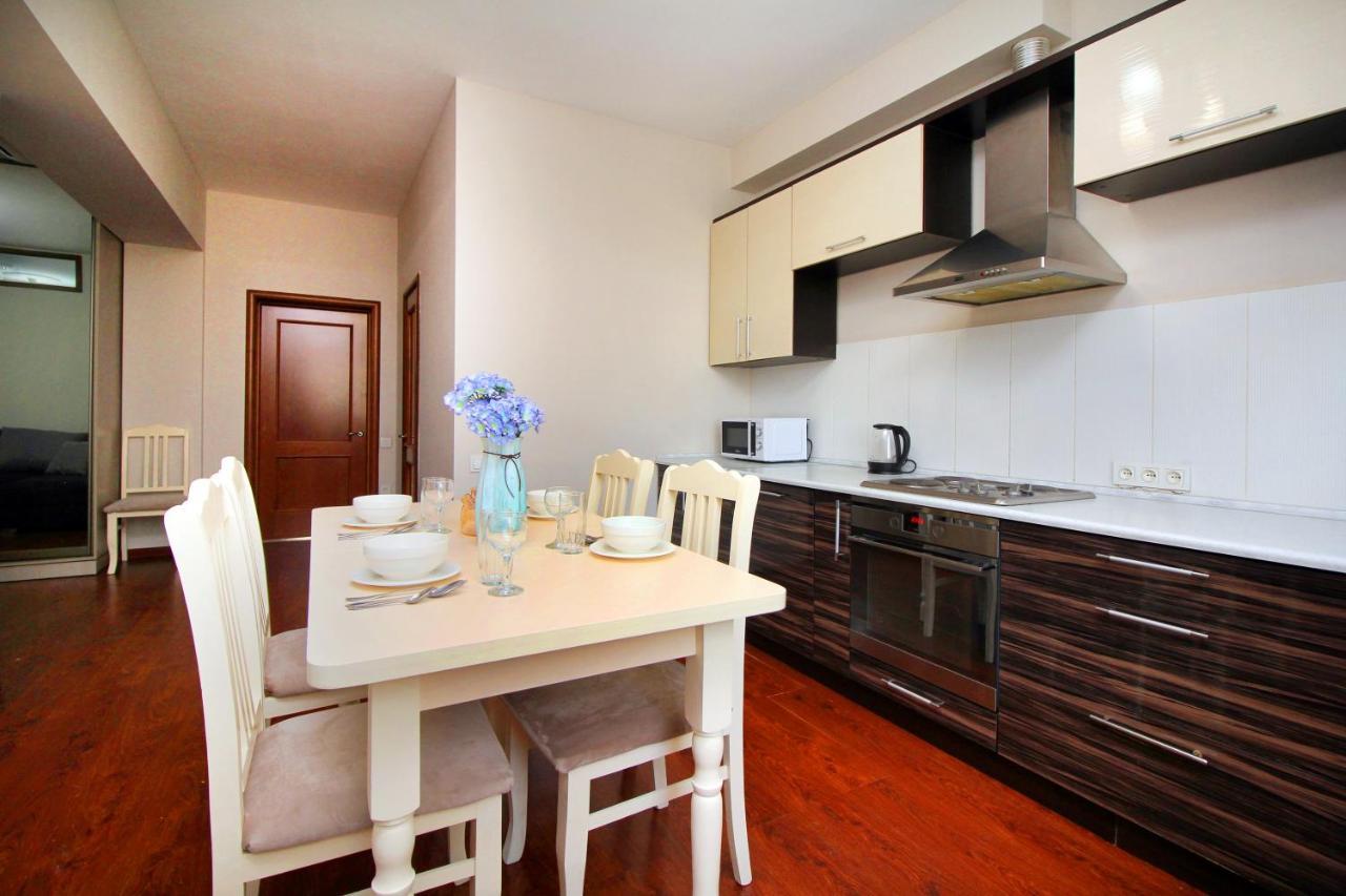 3-комнатная рядом ботаничесикй сад, атакент Apartment *
