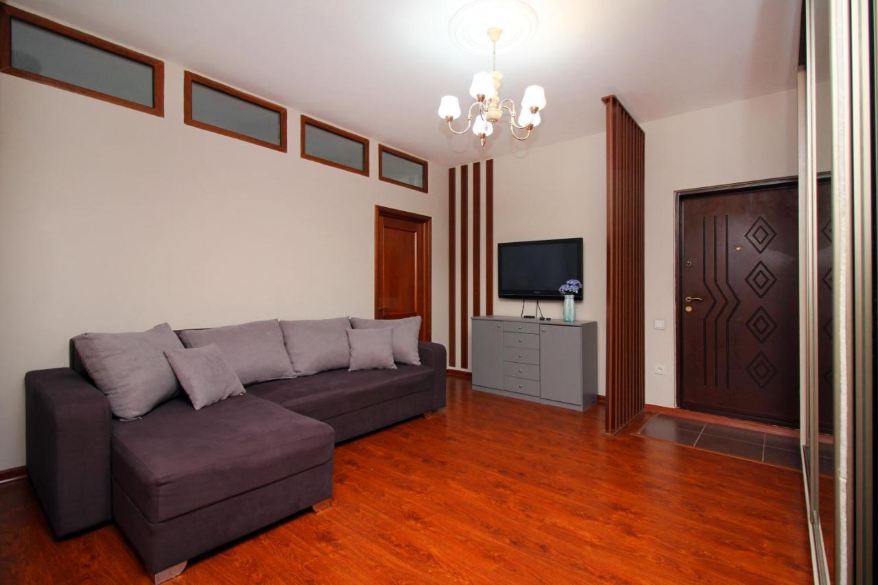 Apartment 3-комнатная рядом ботаничесикй сад, атакент Almaty